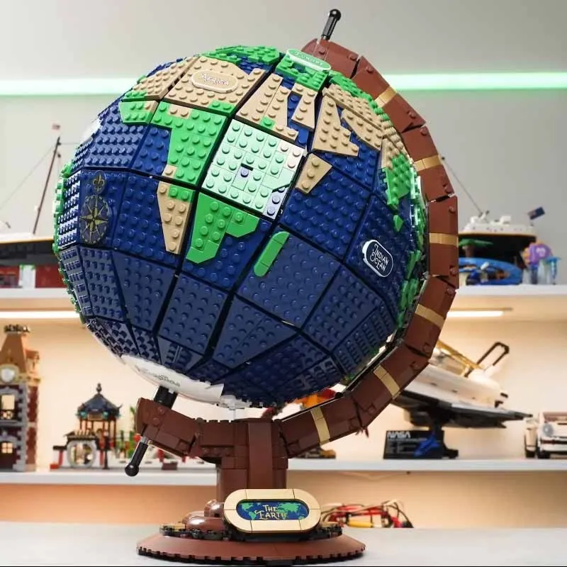 Classic Earth Map 2585PCS brick kit model creative assembly blocks toy boy's birthday gift