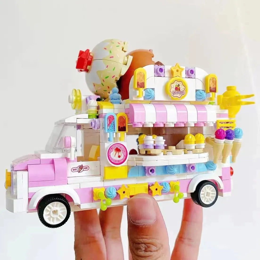 Foodie Micro Building Set Collection Burgers, Desserts, Sushi, and Food Trucks