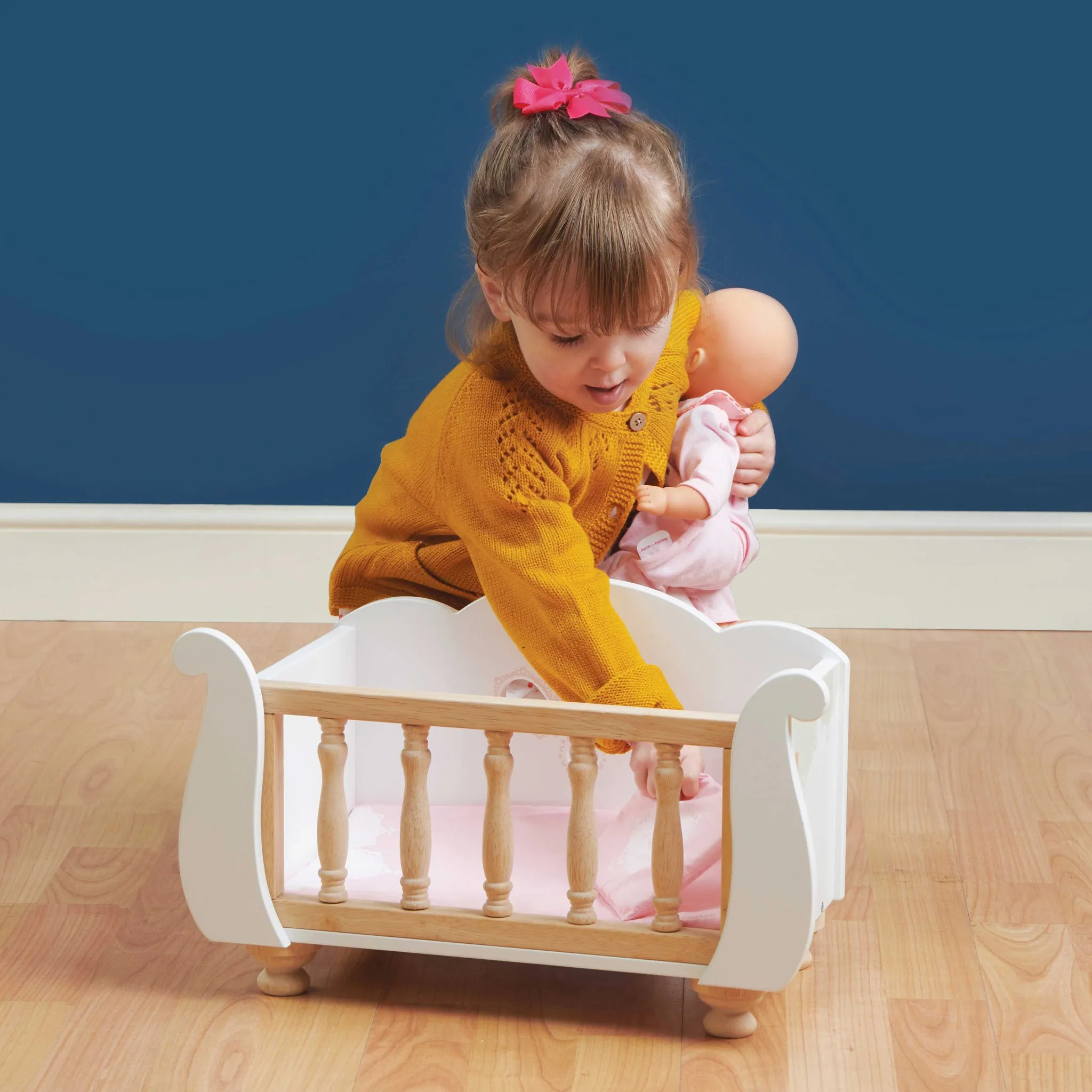 Le Toy Van Sleigh Cot Bed